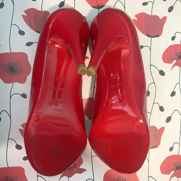 Red Louboutin size 37 1/2 with original box and dust bag - Picture 5 of 7